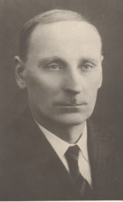photographic portrait, August Rooseleaf