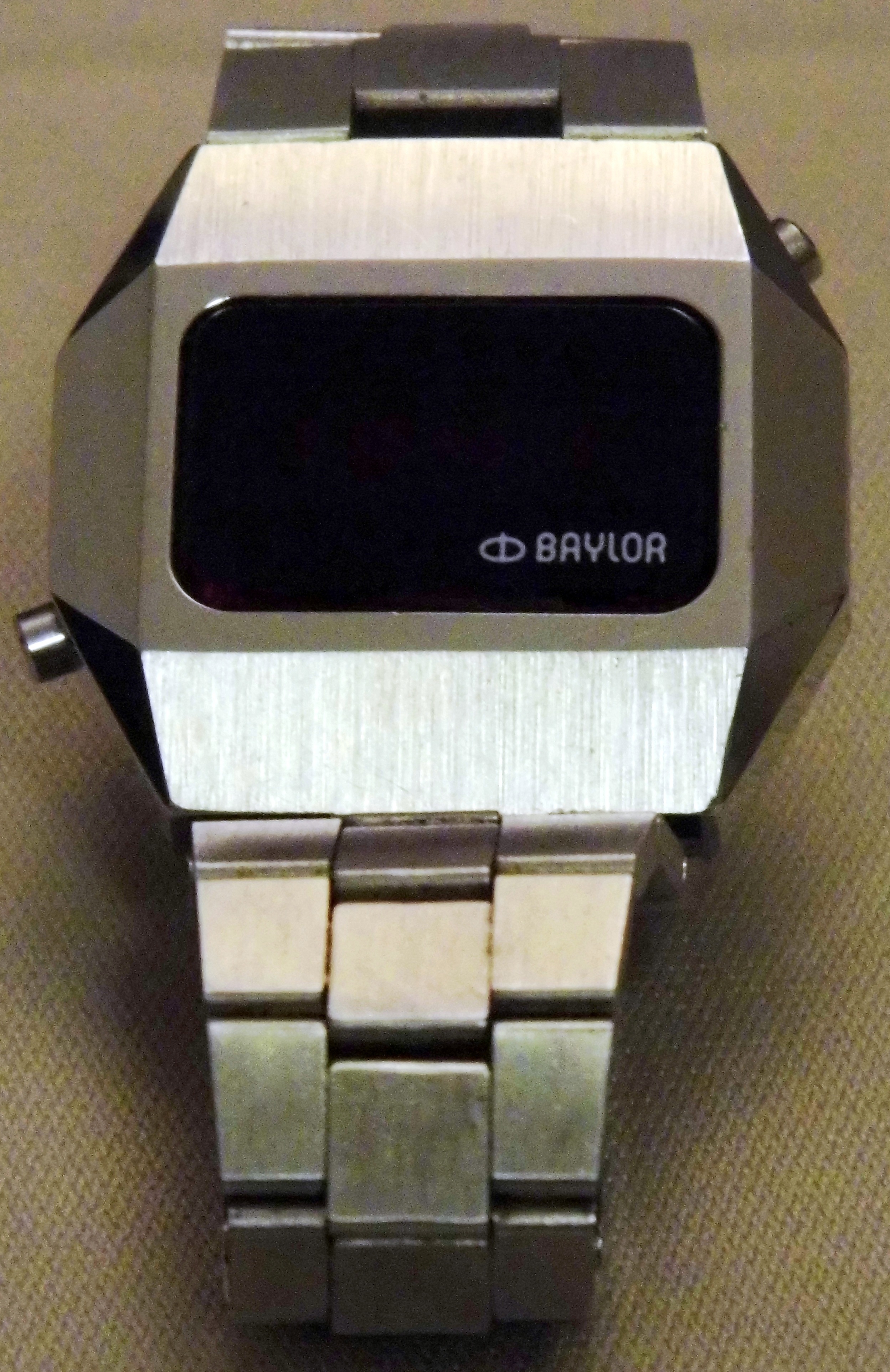 Vintage Baylor Man's 1970s Silvertone LED Watch (8295564708)