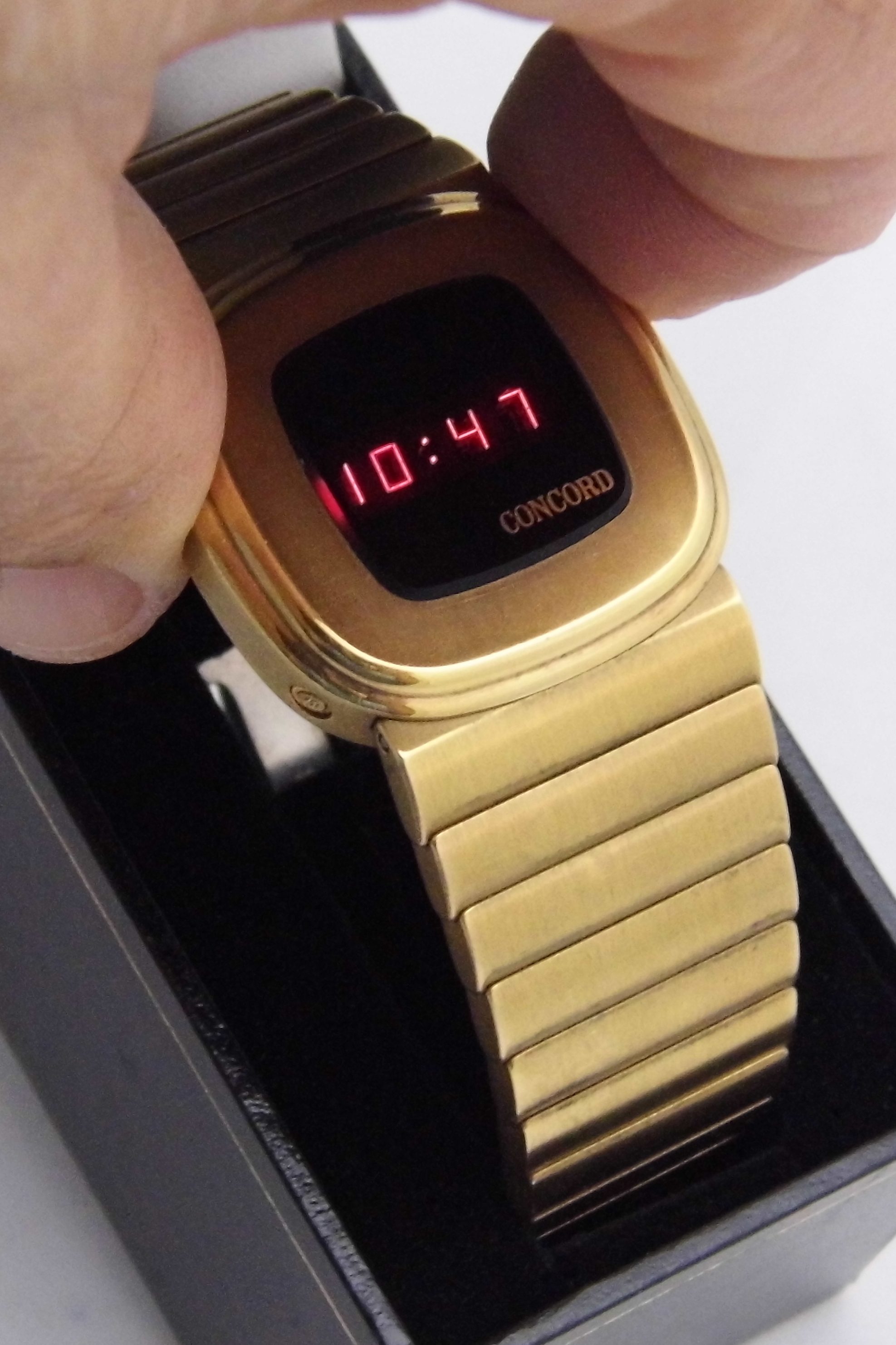 Vintage Concord Swiss-Made Men's Electronic Digital Watch, LED Display, Circa 1975 (27342796627)