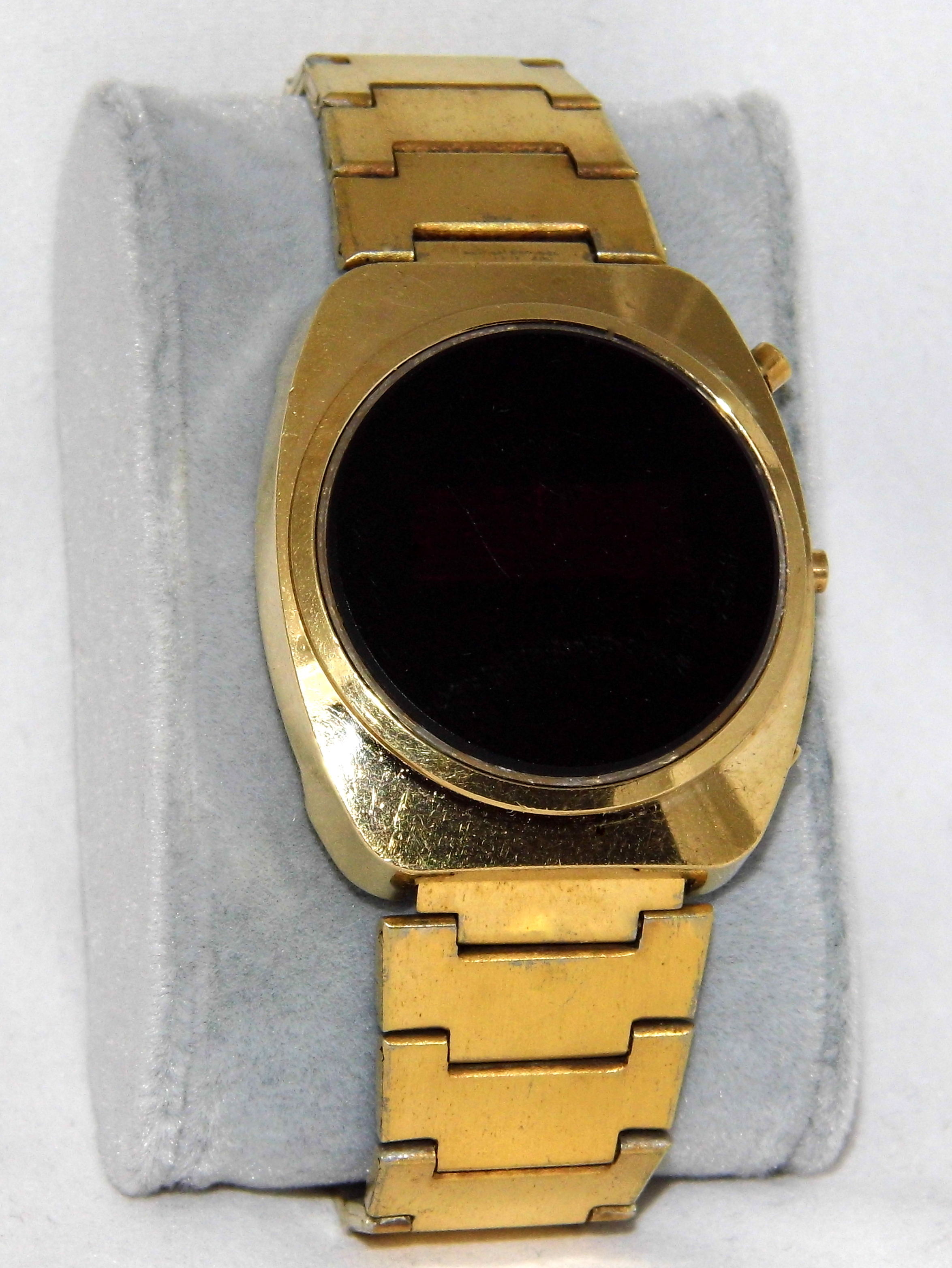 Vintage Men's Red LED Wrist Watch, No Manufacturer Identification, Swiss Case, Mostek Module, Circa 1970s (19694904468)
