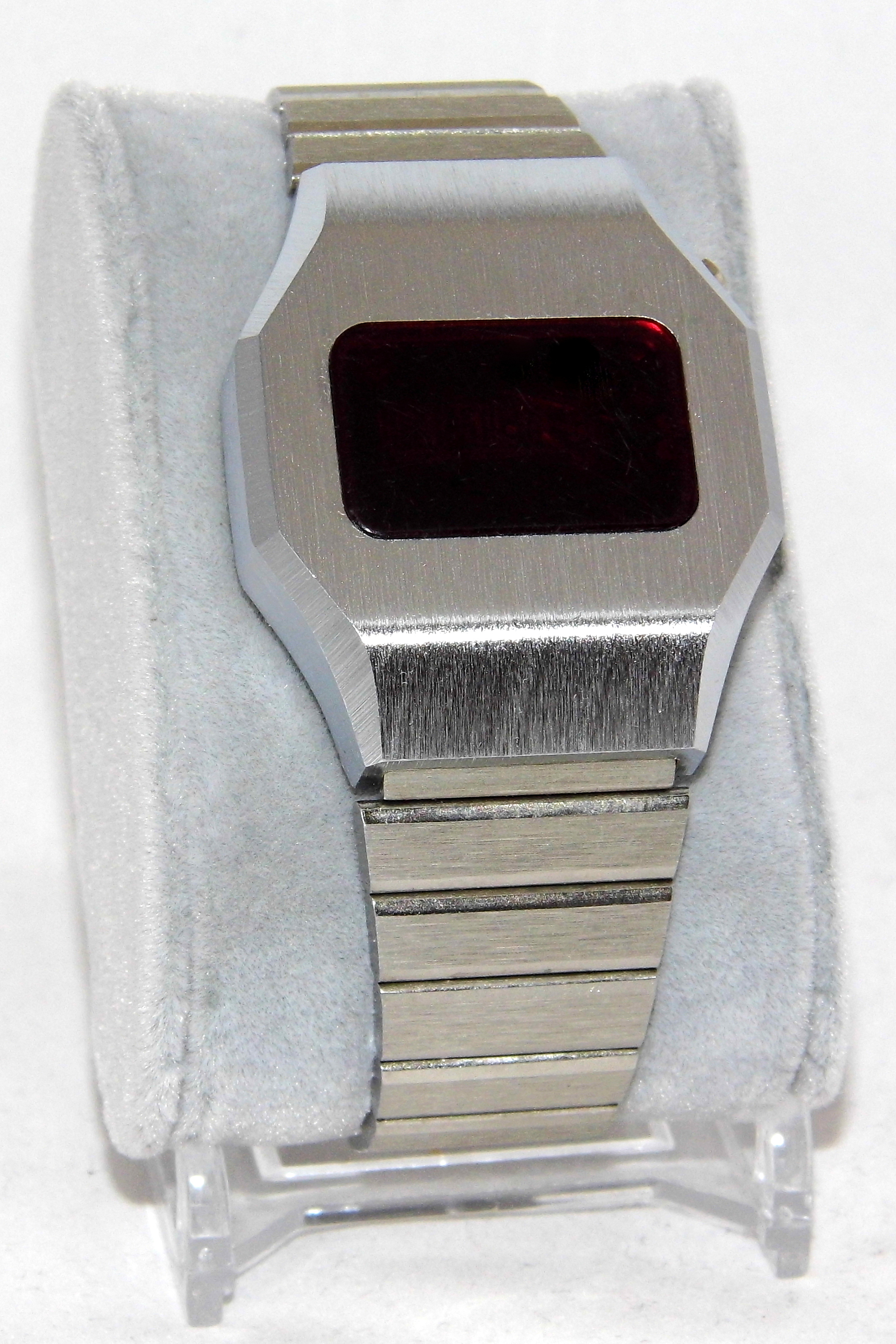 Vintage Men's Red LED Wrist Watch With Original Band, Manufacturer Unknown. Case Marked Made In Hong Kong, Circa 1970s (19030305925)