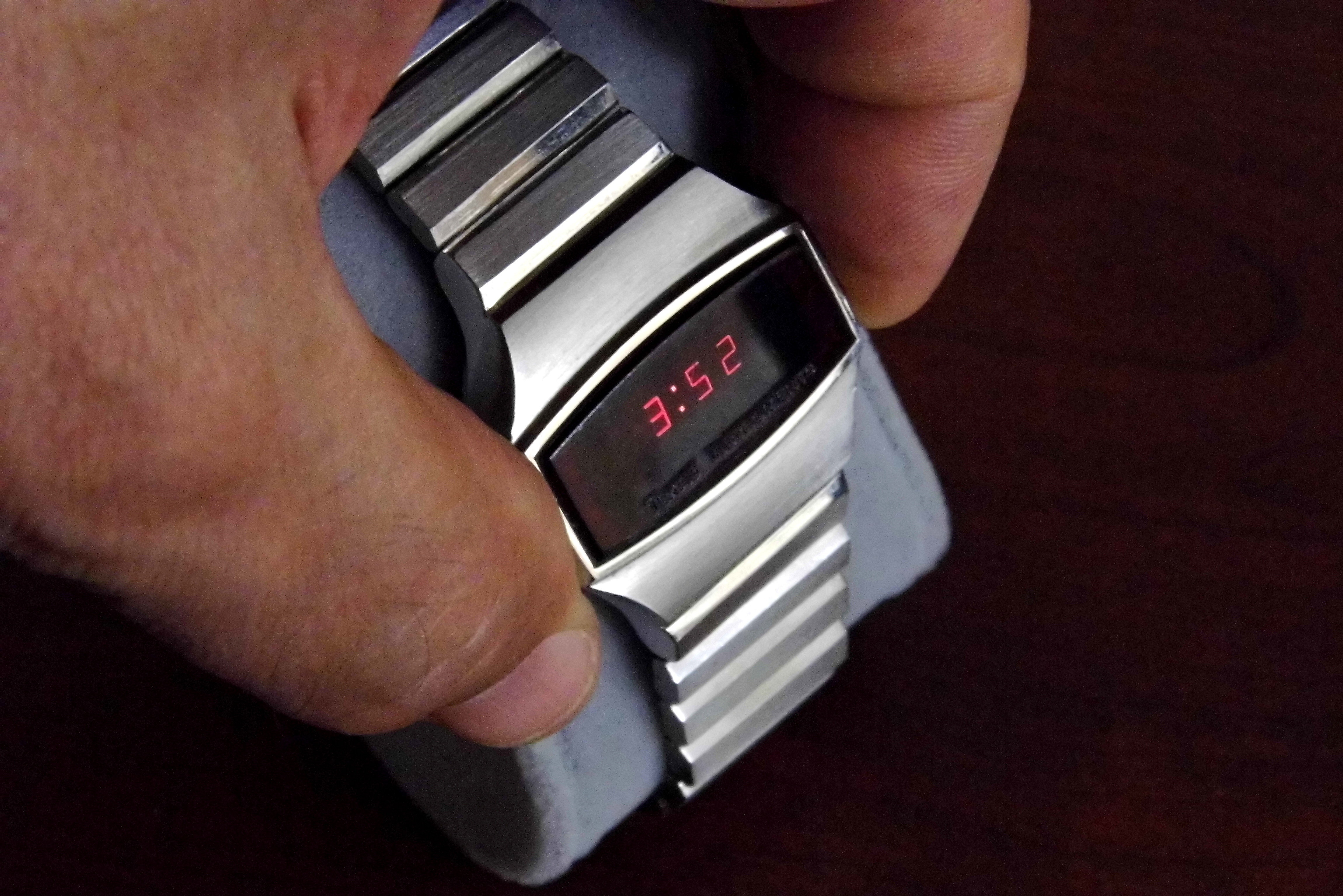 Vintage Texas Instruments Men's Digital Quartz Wrist Watch, Model 102, Red LED Display, Made In USA (West German Case), Circa 1974 (36434827051)