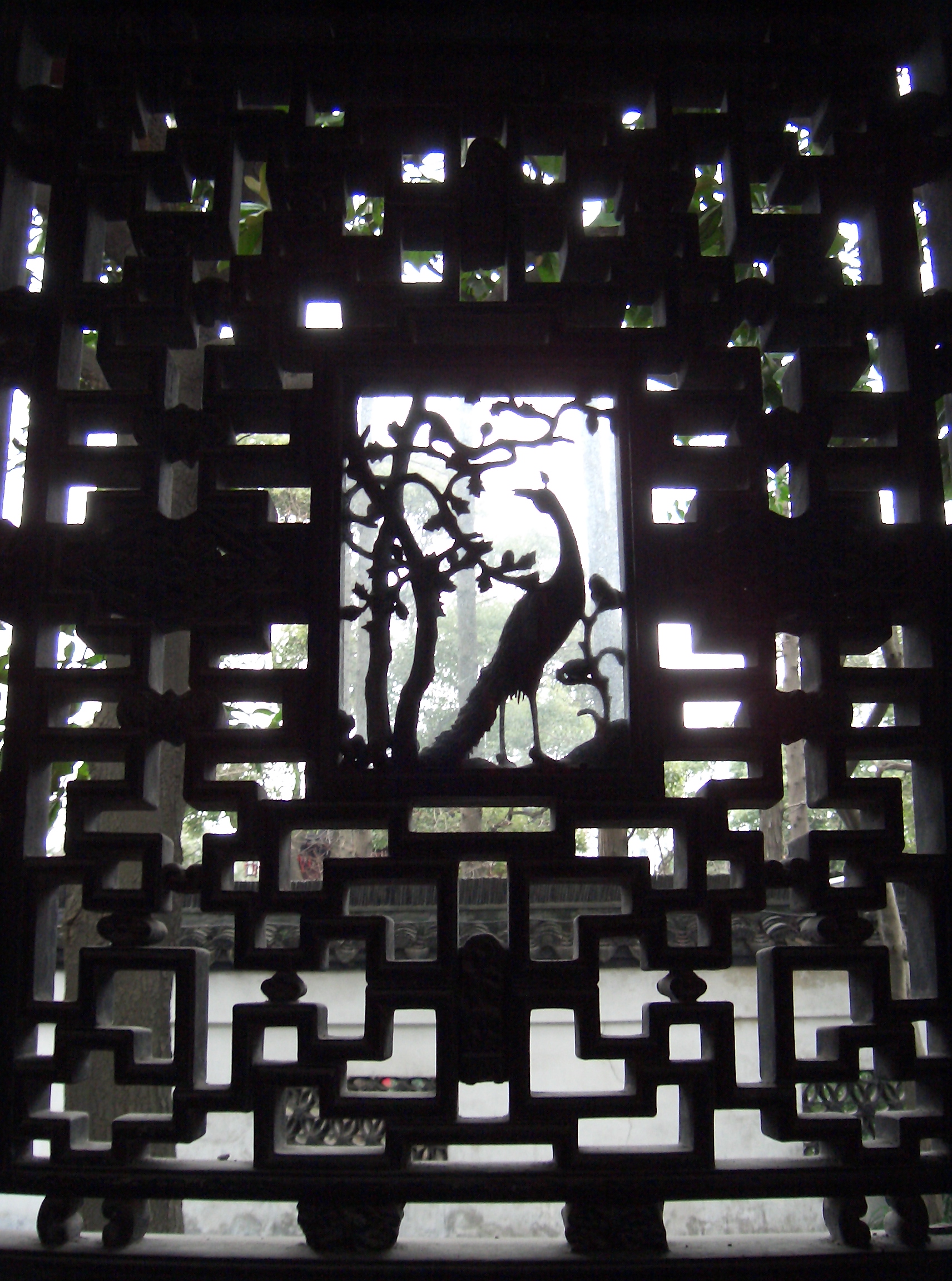 Yuyuan Gardens - concrete bird design